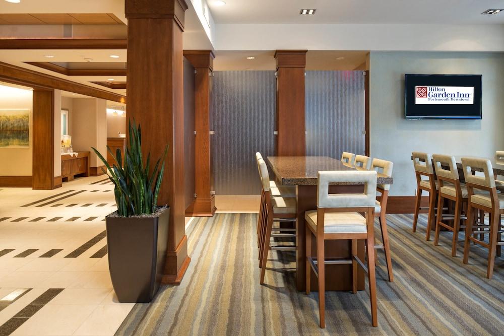 Hilton Garden Inn Portsmouth Downtown Екстериор снимка