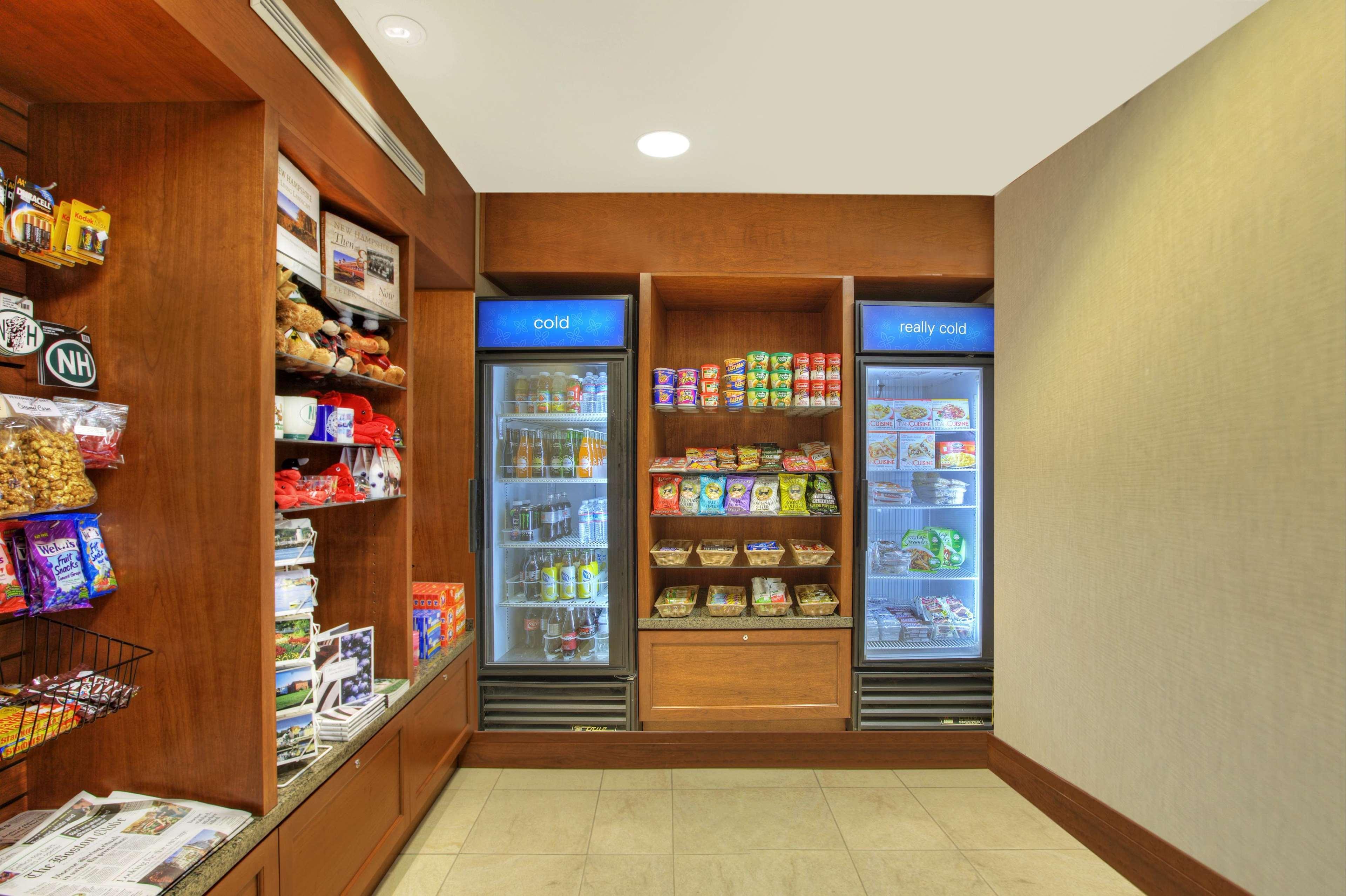 Hilton Garden Inn Portsmouth Downtown Екстериор снимка