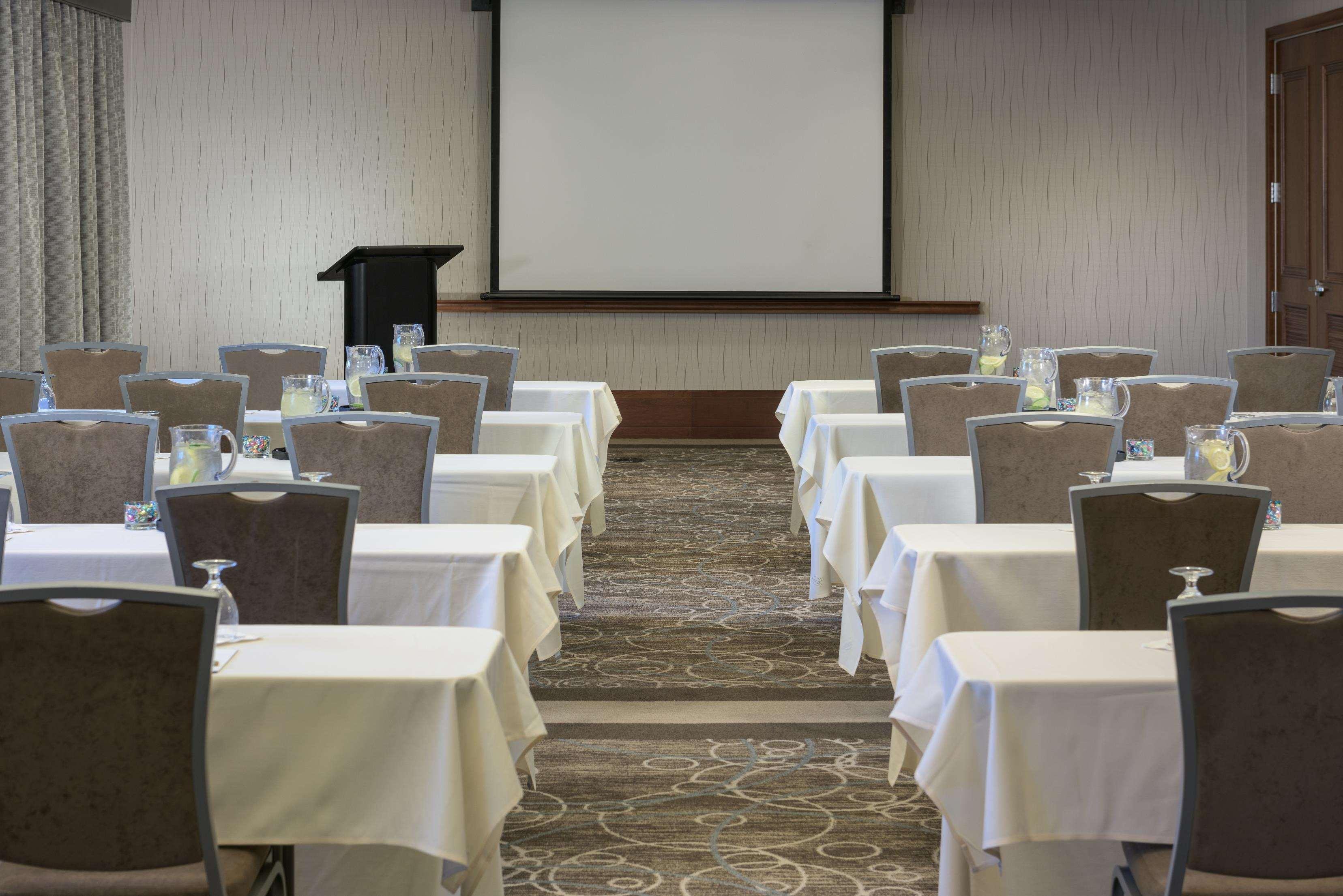 Hilton Garden Inn Portsmouth Downtown Екстериор снимка