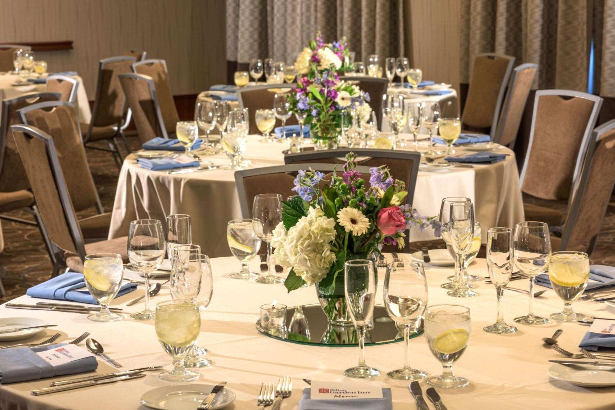 Hilton Garden Inn Portsmouth Downtown Екстериор снимка