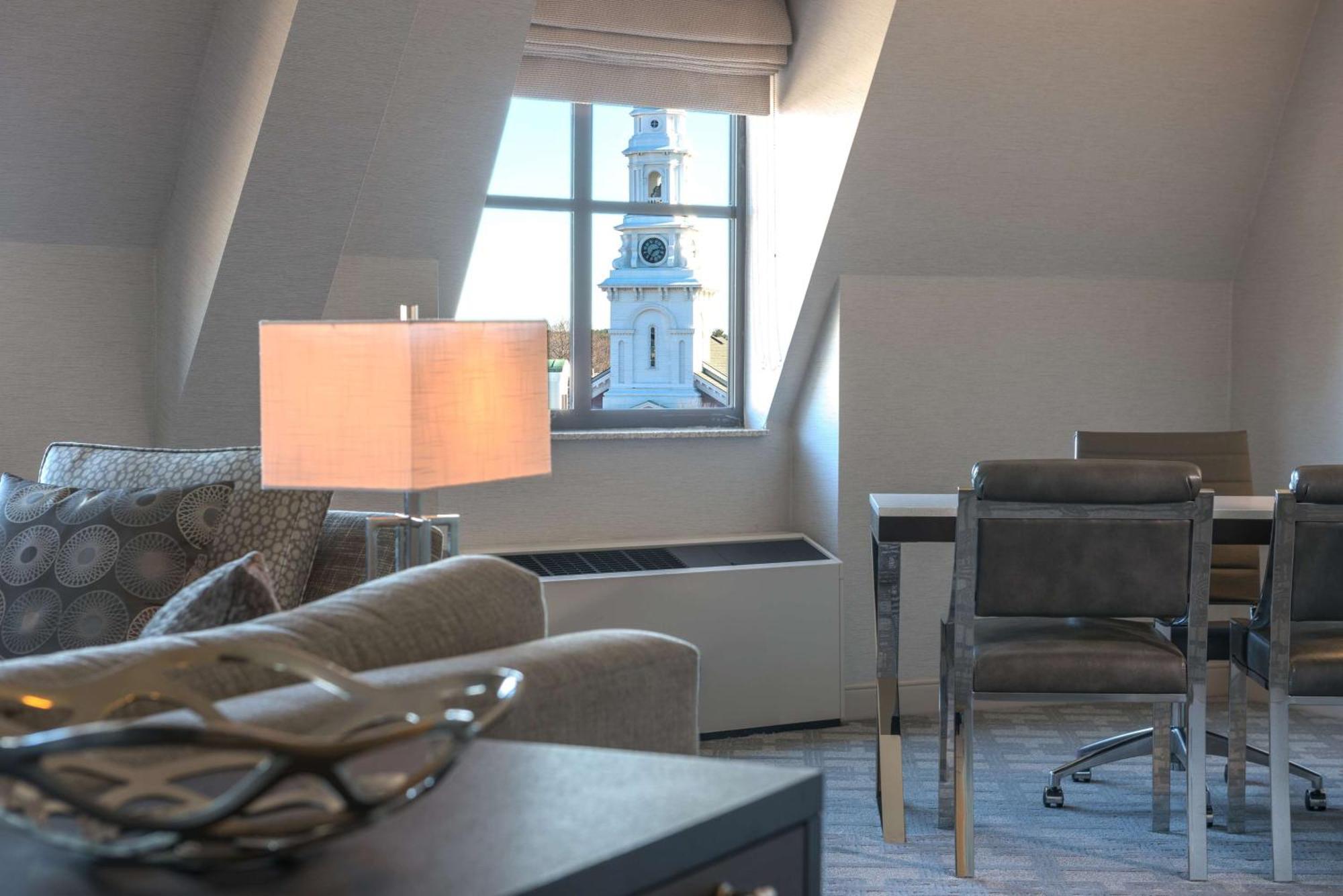 Hilton Garden Inn Portsmouth Downtown Екстериор снимка