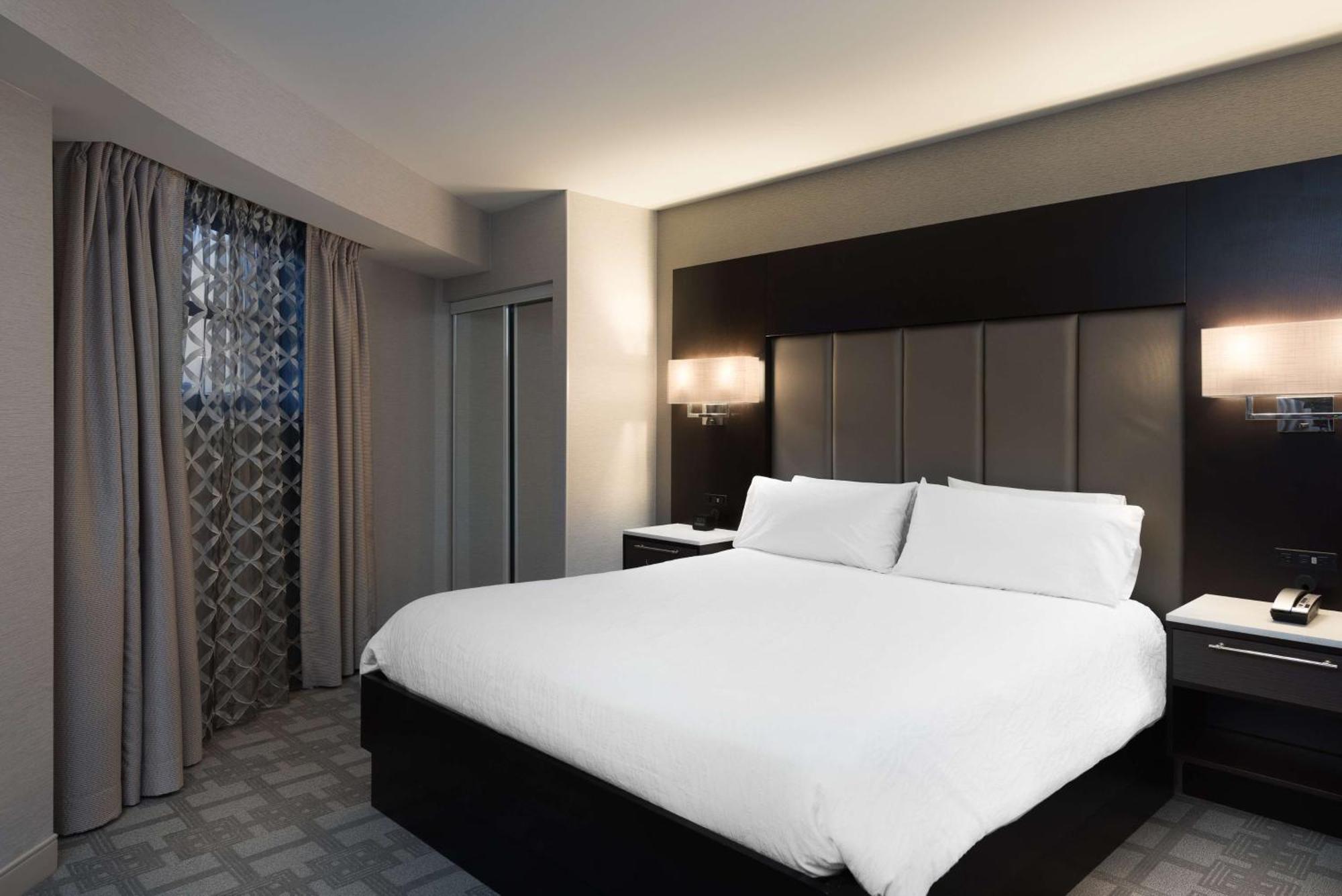 Hilton Garden Inn Portsmouth Downtown Екстериор снимка